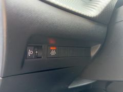 Foto Nummer 13: PEUGEOT 2008