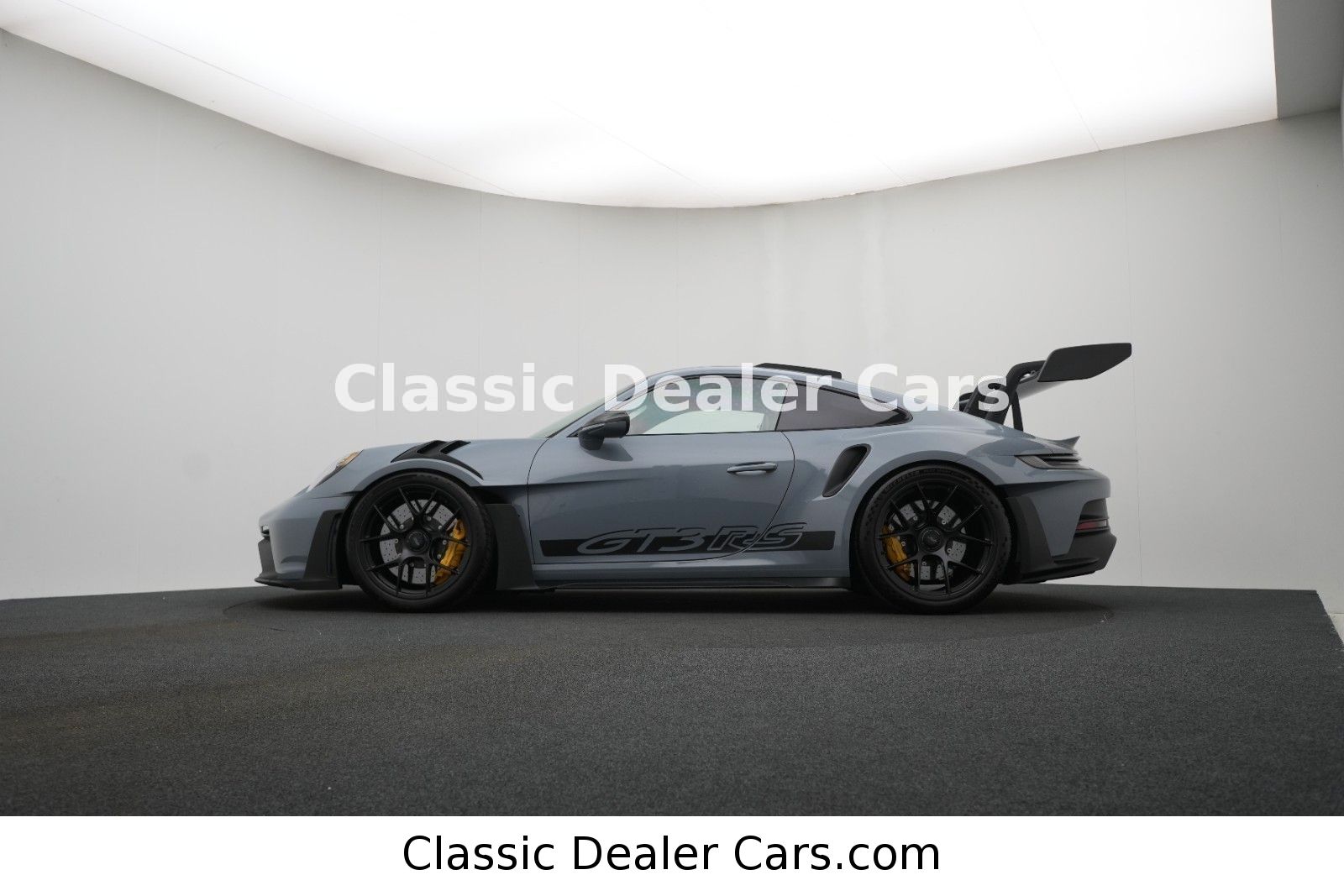 Porsche 992 GT3 RS Weissach Lift