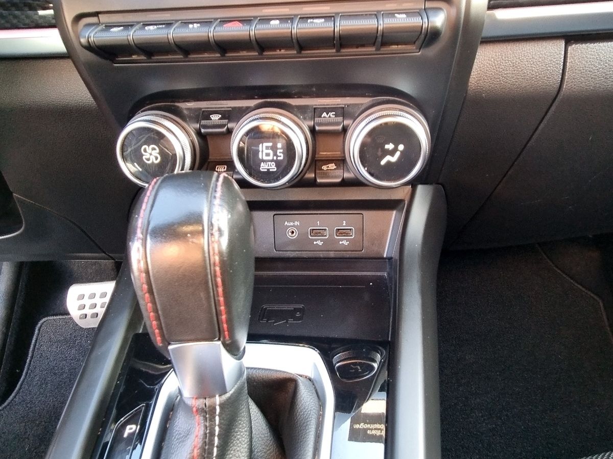 Fahrzeugabbildung Renault Arkana R.S. LINE TCe 160 EDC