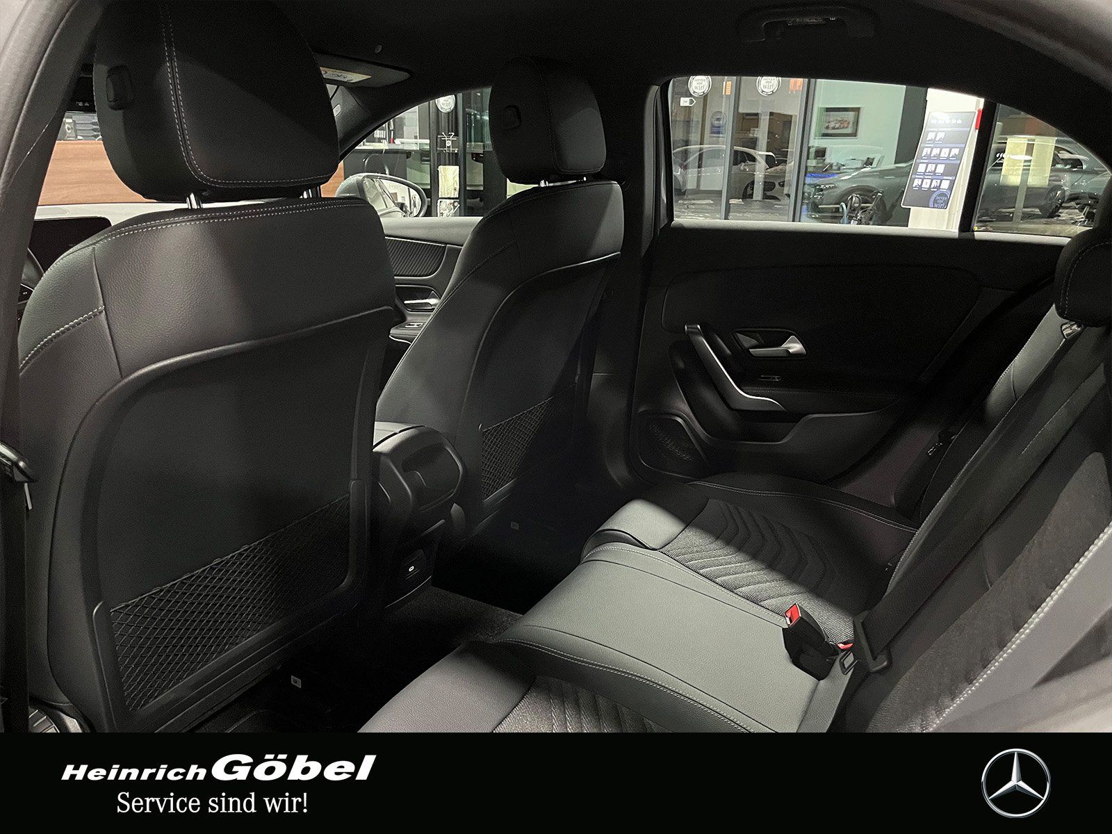 Fahrzeugabbildung Mercedes-Benz A 220 4M Progressive Advanced AHK+TOTWINKEL+18"