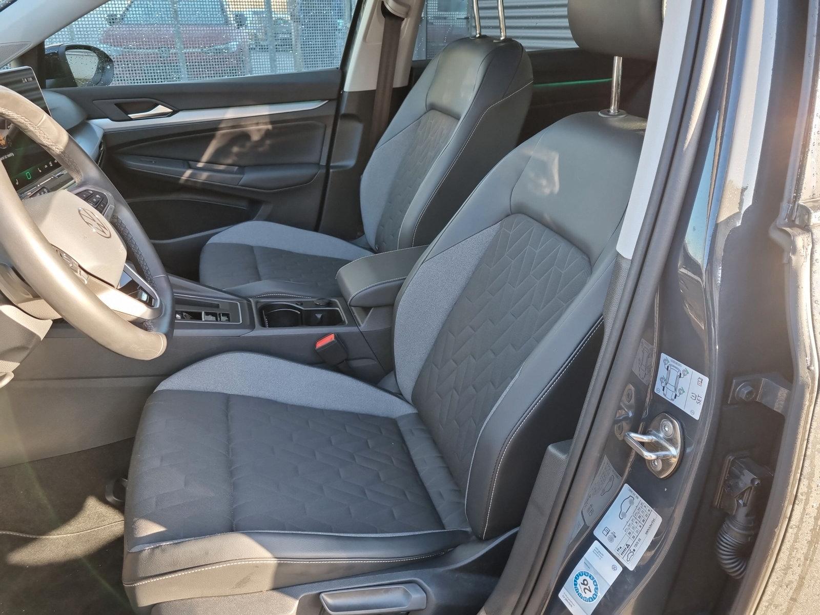 Volkswagen Golf VIII Variant 1.5 eTSI DSG Goal PANO AHK, миниатюра 9