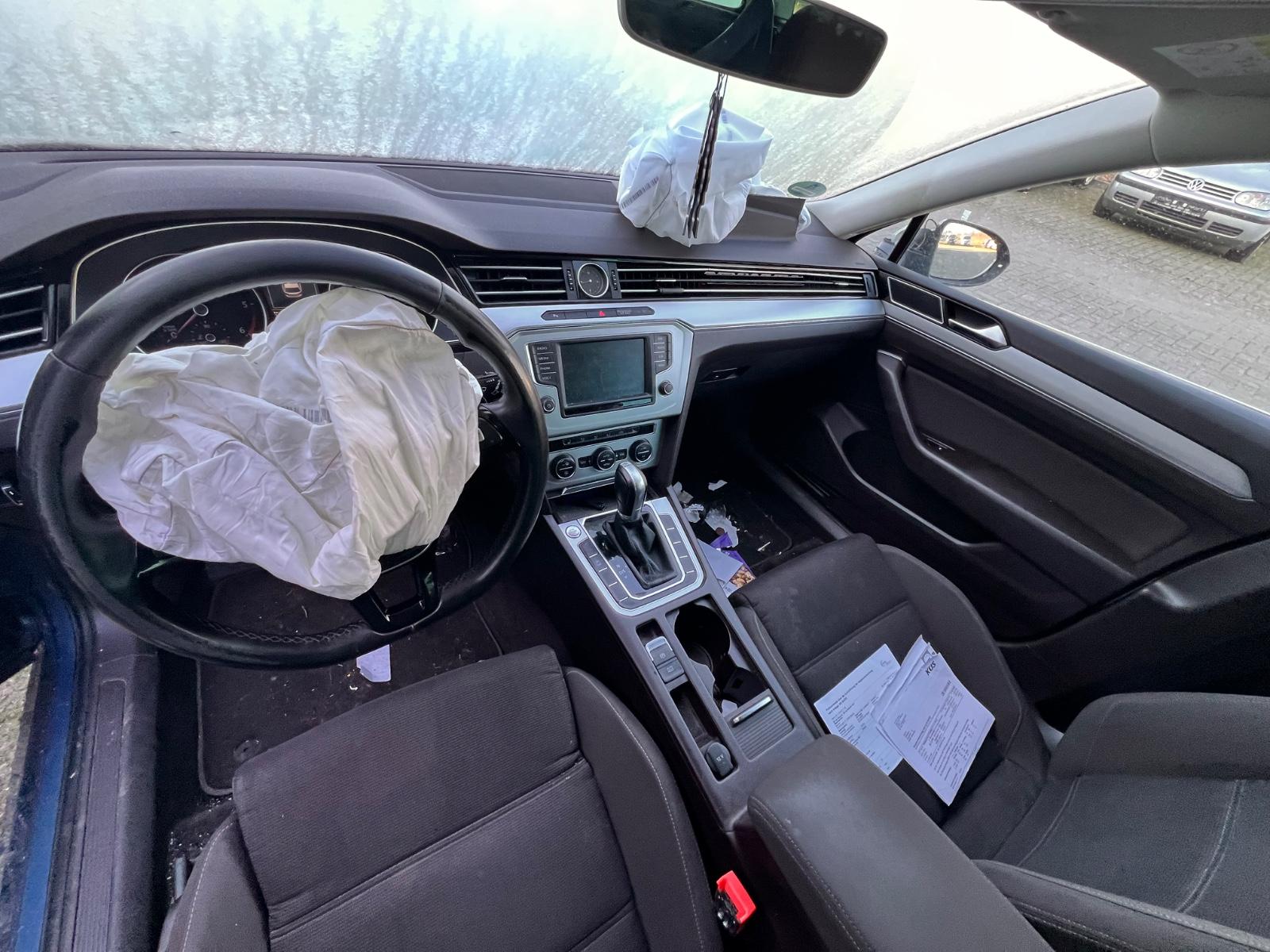 Volkswagen Passat 2014 — photo 9