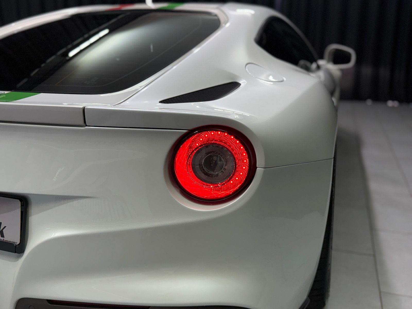 Fahrzeugabbildung Ferrari F12 Berlinetta|RACING-SEATS|NOVITEC-UMBAU|LIFT