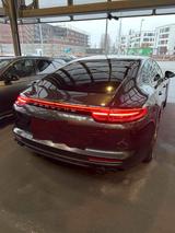 Porsche Panamera 4 E-Hybrid - Sitzheizung, Kamera, BOSE - Porsche Panamera mit Hybrid-Antrieb: Limousine
