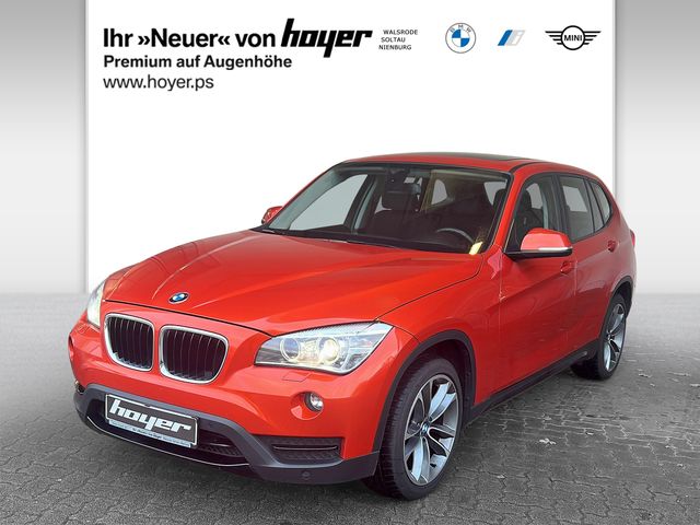 BMW X1 sDrive20i Xenon Pano.Dach Tempomat AHK schw.