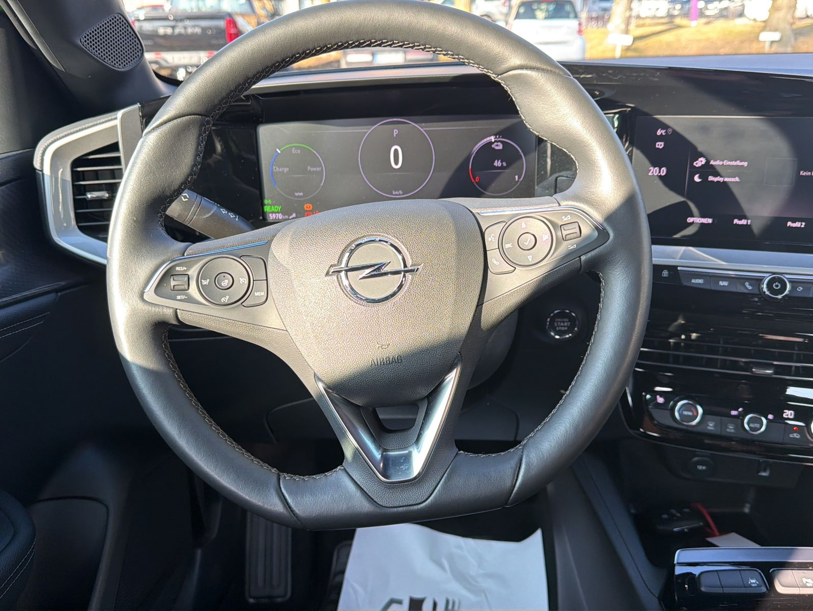 Fahrzeugabbildung Opel Mokka-e GS Line