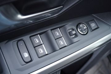 Peugeot 5008 - 8