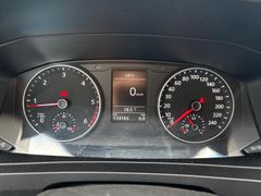 Fahrzeugabbildung Volkswagen T6 Multivan 2.0 TDI Navi Sitzhzg AHK Standhzg