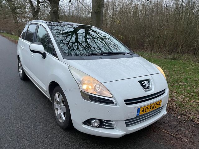 Peugeot 5008 1.6 e-HDi Style 5p.