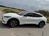 Ford Mustang Mach-E AWD Premium, Panorama, TechPak2 - Ford Mustang Mach-E: Premium