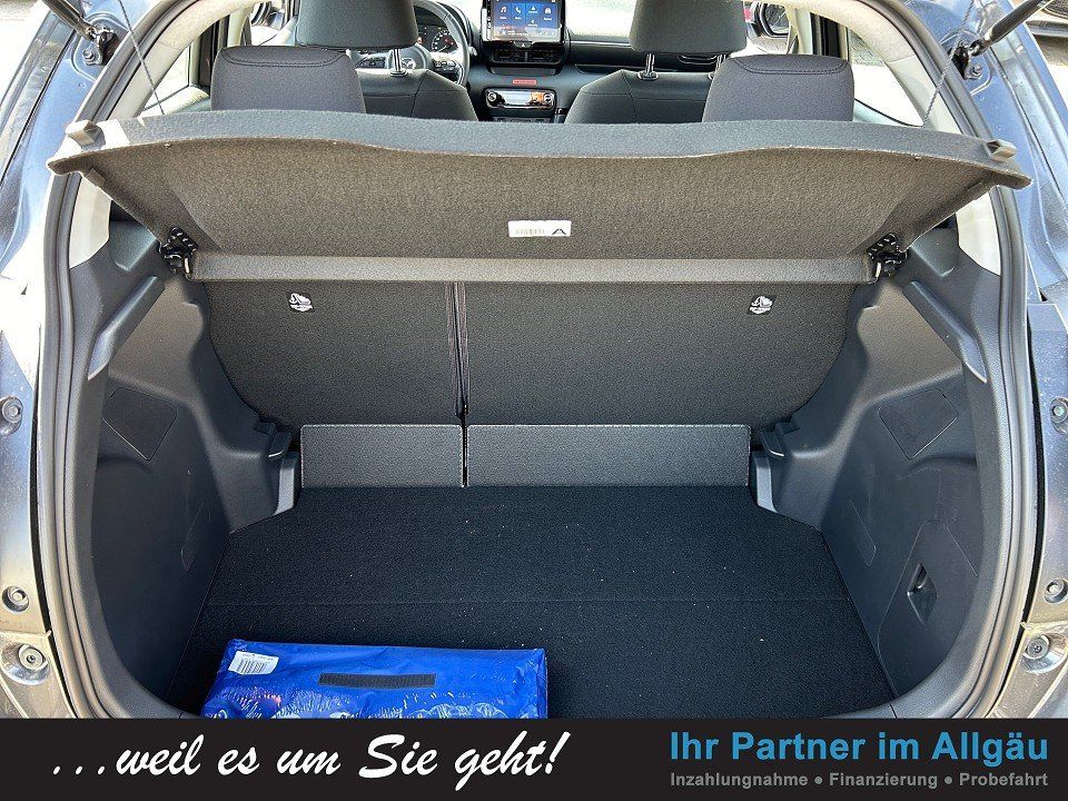 Fahrzeugabbildung Mazda 2 HYBRID 2024 1.5 VVT-i CVT FWD CENTRE KAMERA+BT