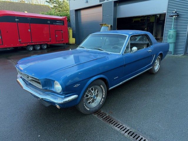 Ford USA Mustang 4.7 V8 COUPE