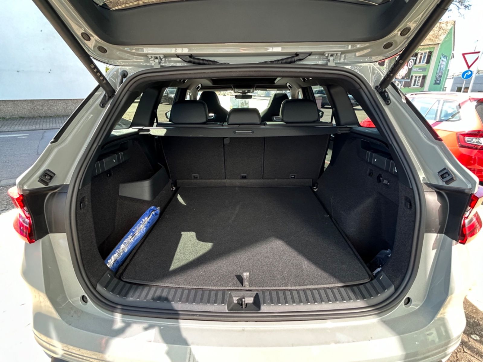 Fahrzeugabbildung SKODA Kodiaq RS 2.0 TSI DSG Matrix Head-Up