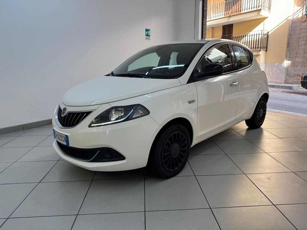 Image of Lancia Ypsilon