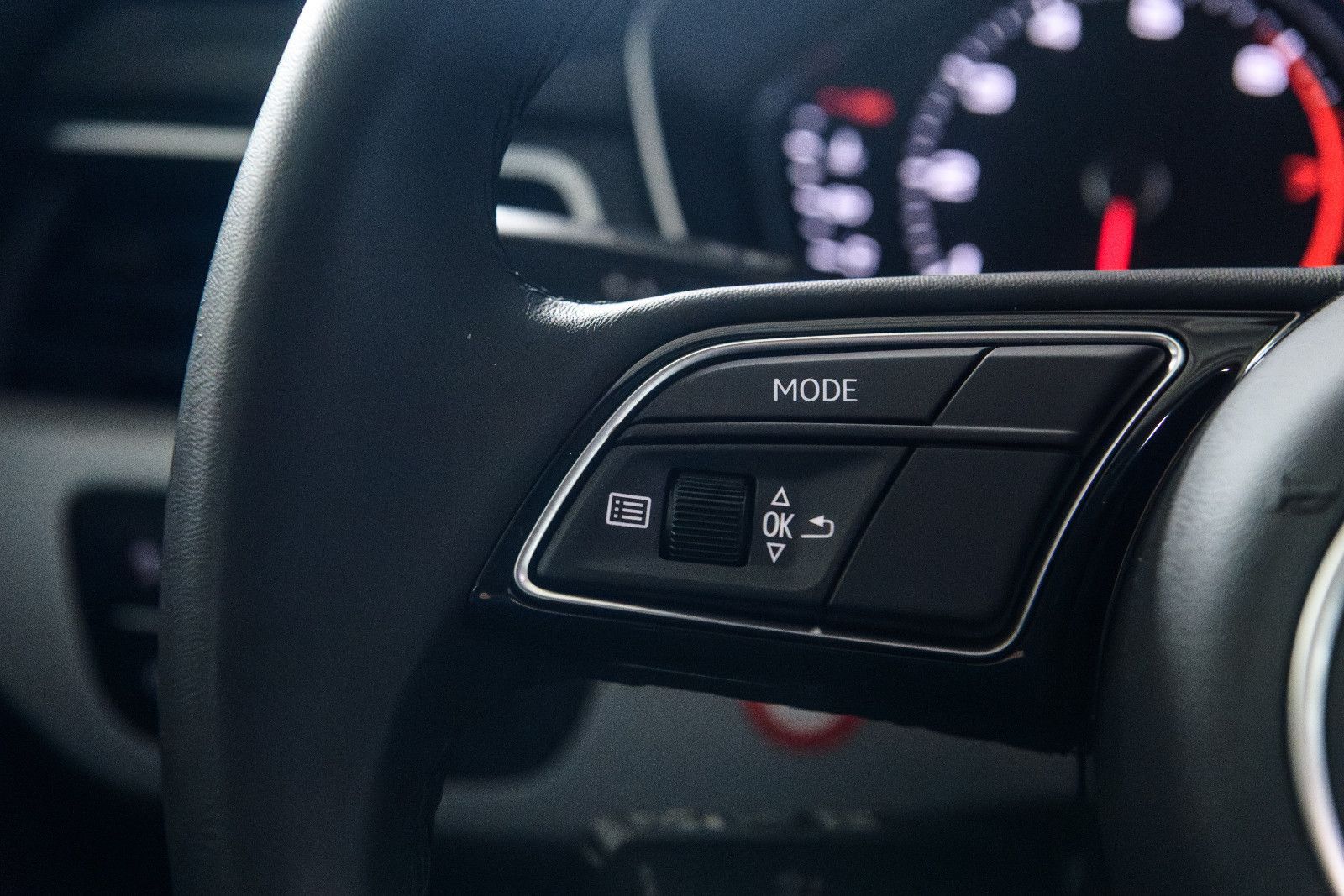 Fahrzeugabbildung Audi A4 Lim. 35 TFSI S-tronic+SHZ+elektr Sitze
