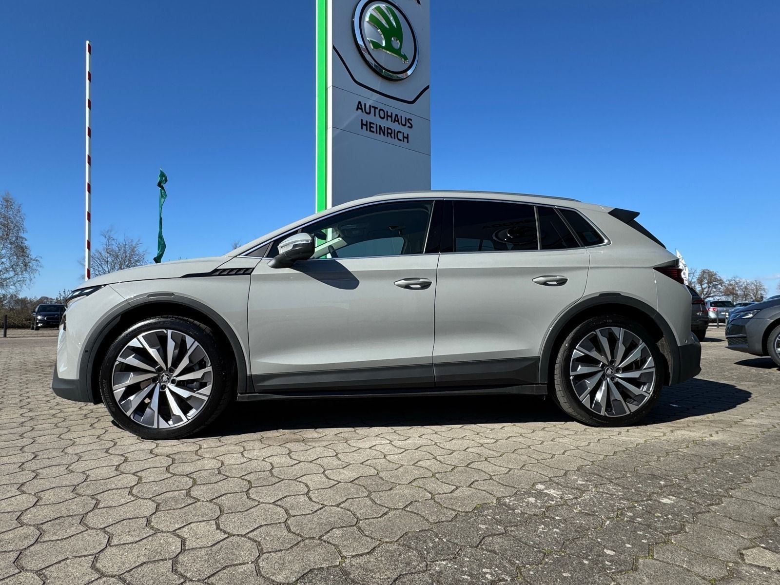 Fahrzeugabbildung SKODA Elroq 85 Suite