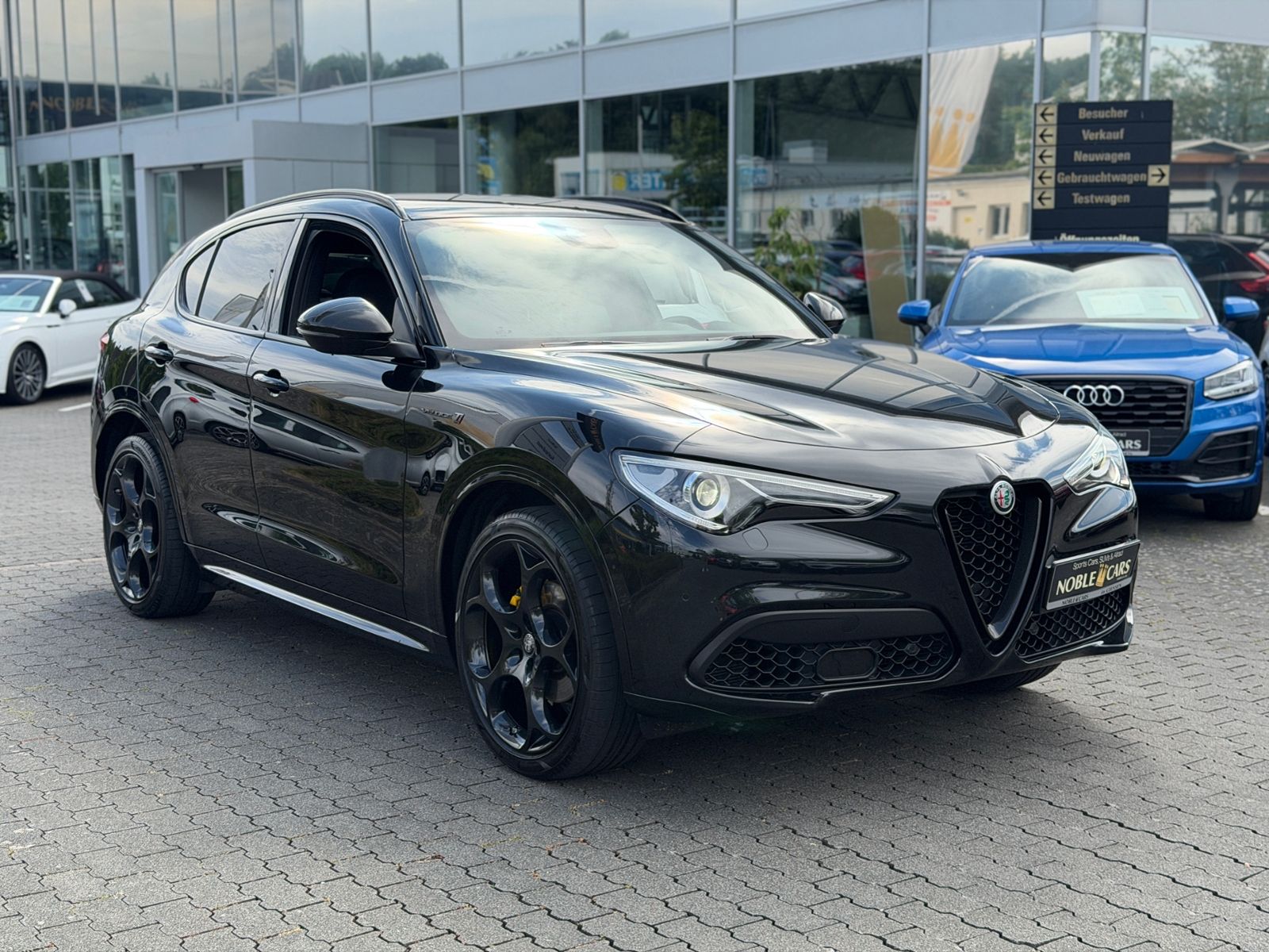 Fahrzeugabbildung Alfa Romeo Stelvio Veloce Ti Q4 H/K BI-XEN NAV RFK 21"