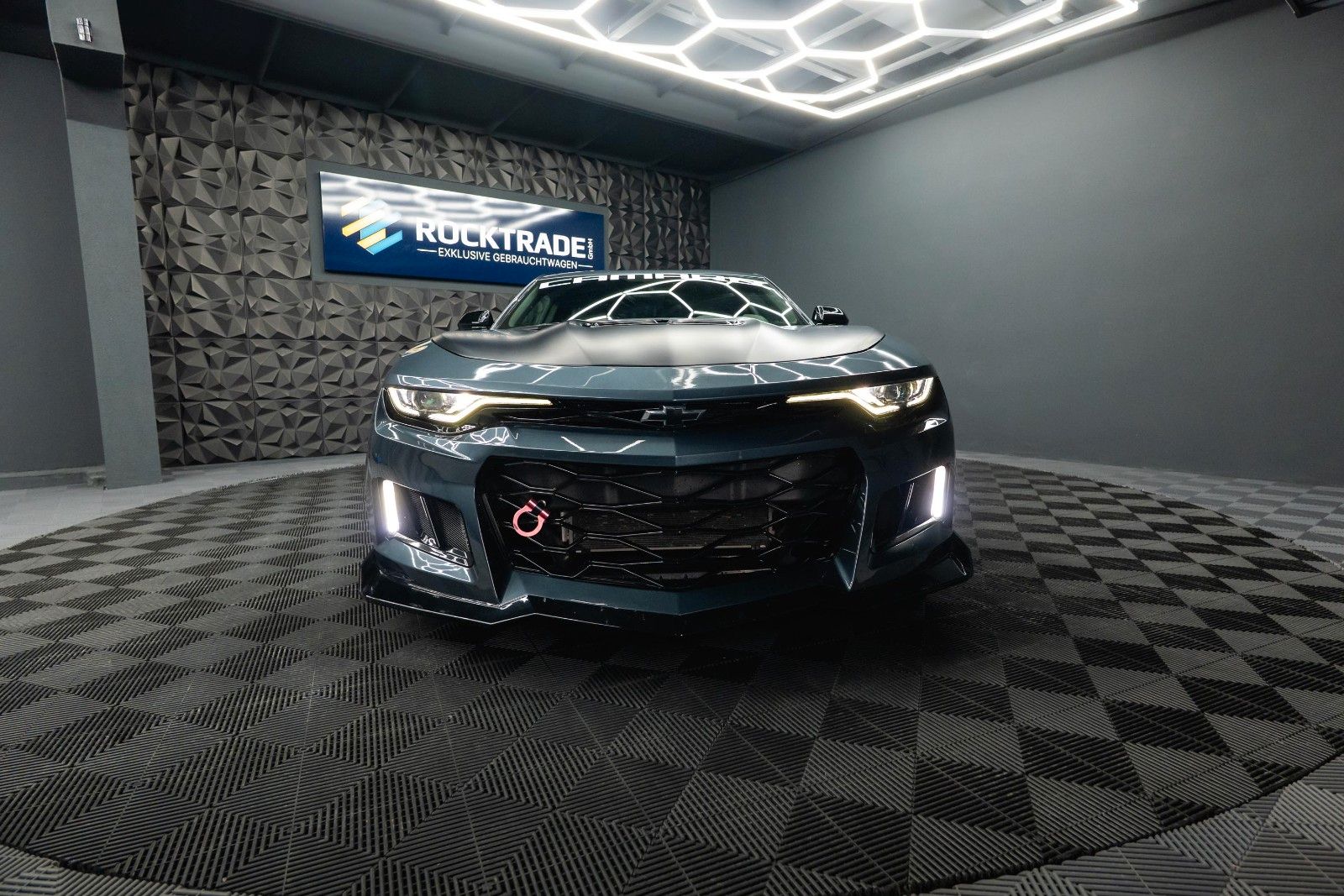 Fahrzeugabbildung Chevrolet Camaro 2.0 Turbo Coupe ZL1 Package *CarPlay*LED*