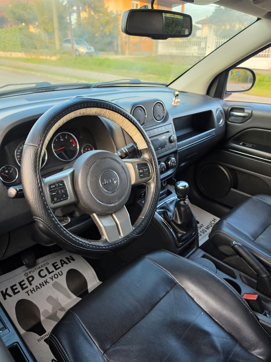 Jeep Compass 2012 — photo 11