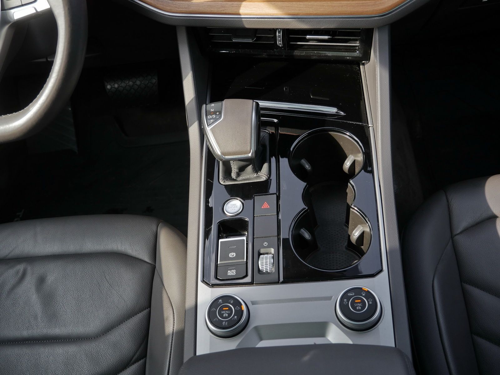 Volkswagen Touareg 3.0 TDI Air Pano AHK ACC LEDER foto 7