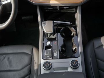 Volkswagen Touareg - 7