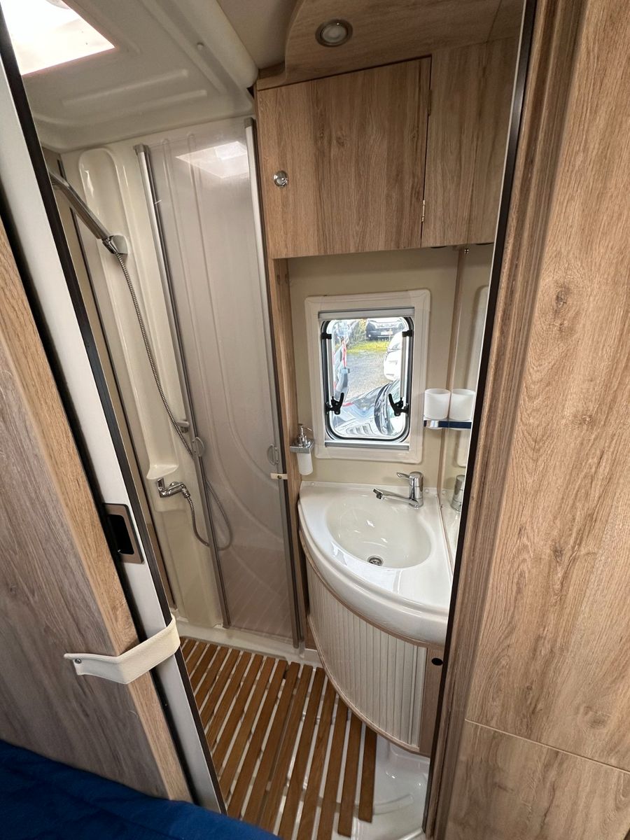 Fahrzeugabbildung Eura Mobil Profila T 675 SB