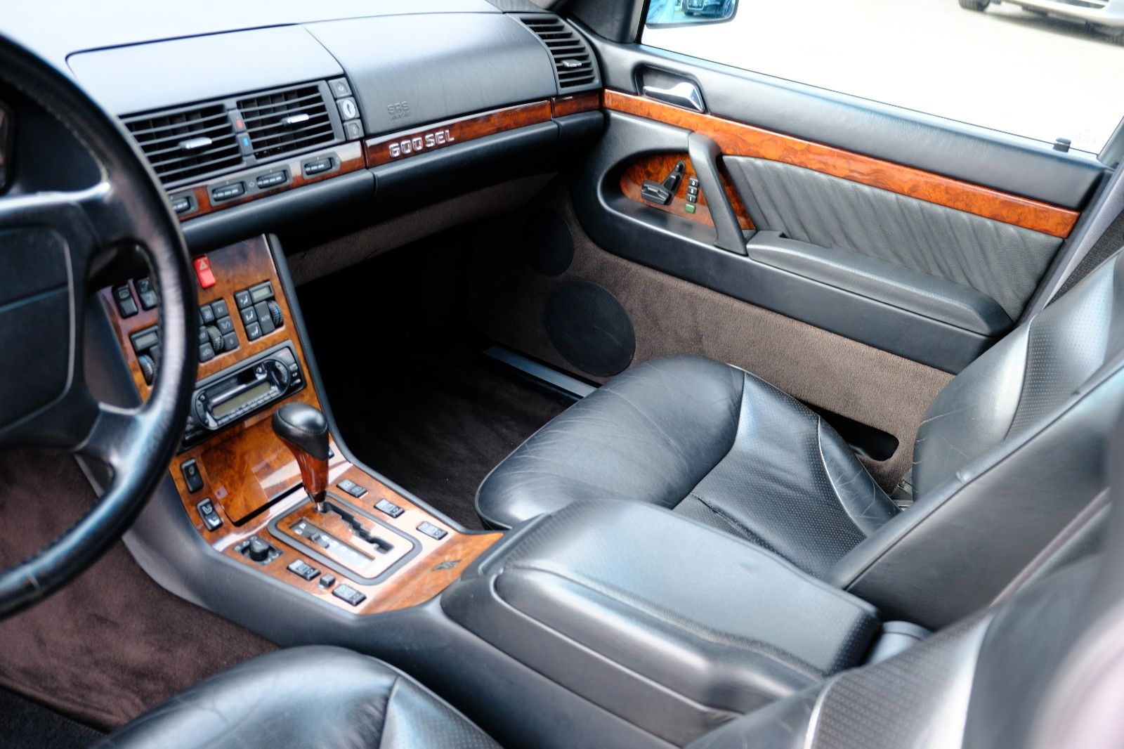 Fahrzeugabbildung Mercedes-Benz 600 SEL aus Japan im sehr schönen Zustand