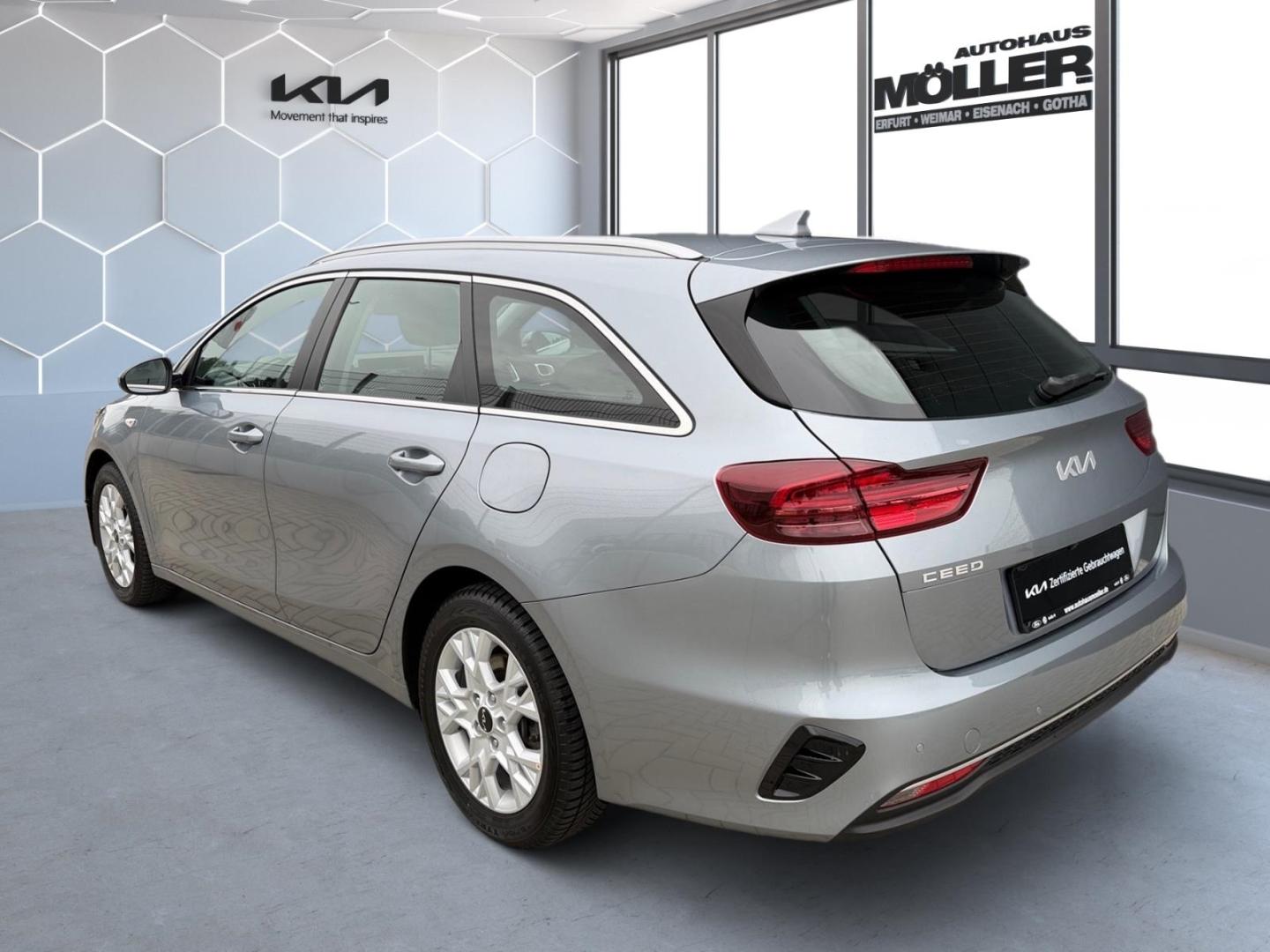 Kia Ceed_sw 1.5T Vision DCT7 Komf+ NAV PDC Klimaauto