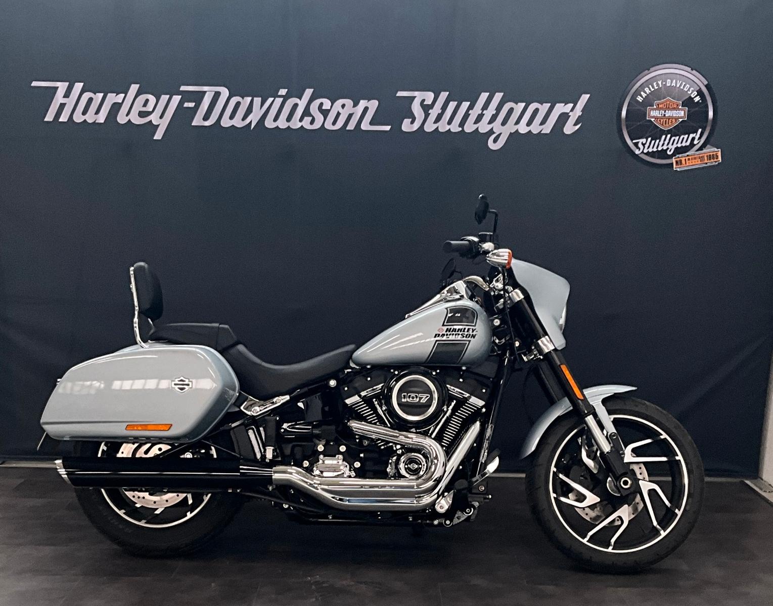 Harley-Davidson FLSB Softail Sport Glide + Jekill and Hyde