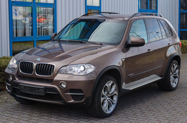 BMW X5 xDrive40d*LEDER*NAVI*XENON*KAMERA*AHK*4xSHZ*