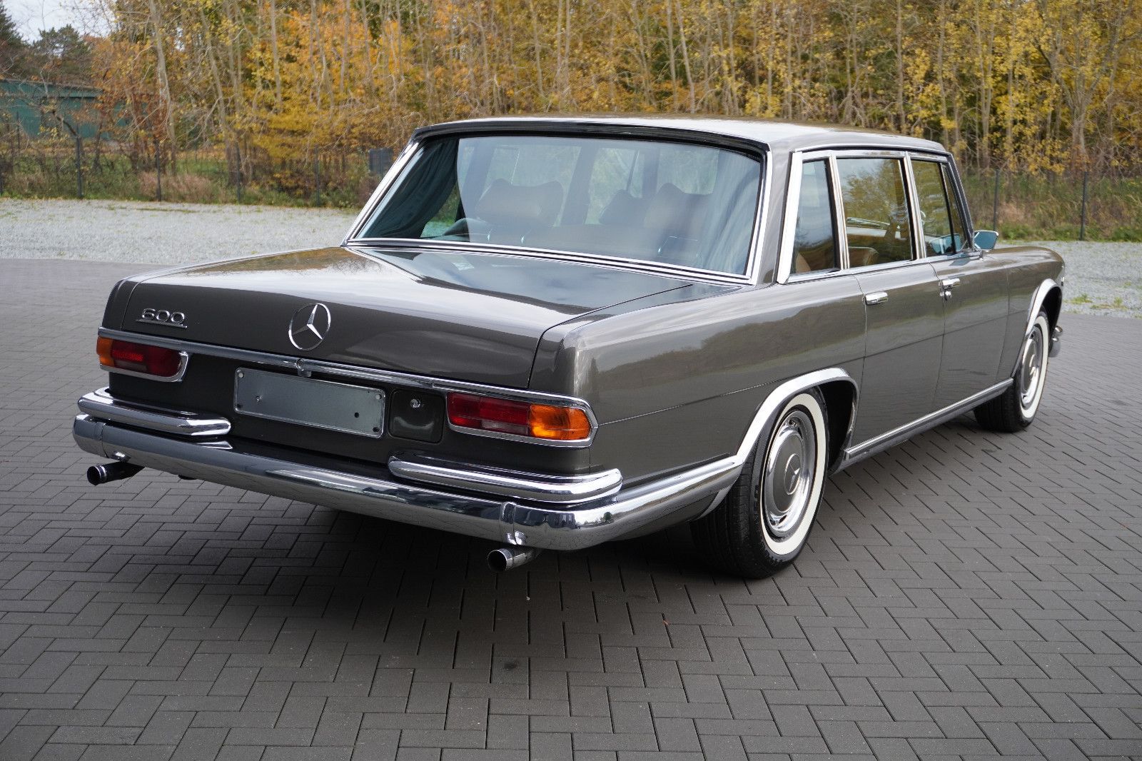 Fahrzeugabbildung Mercedes-Benz 600