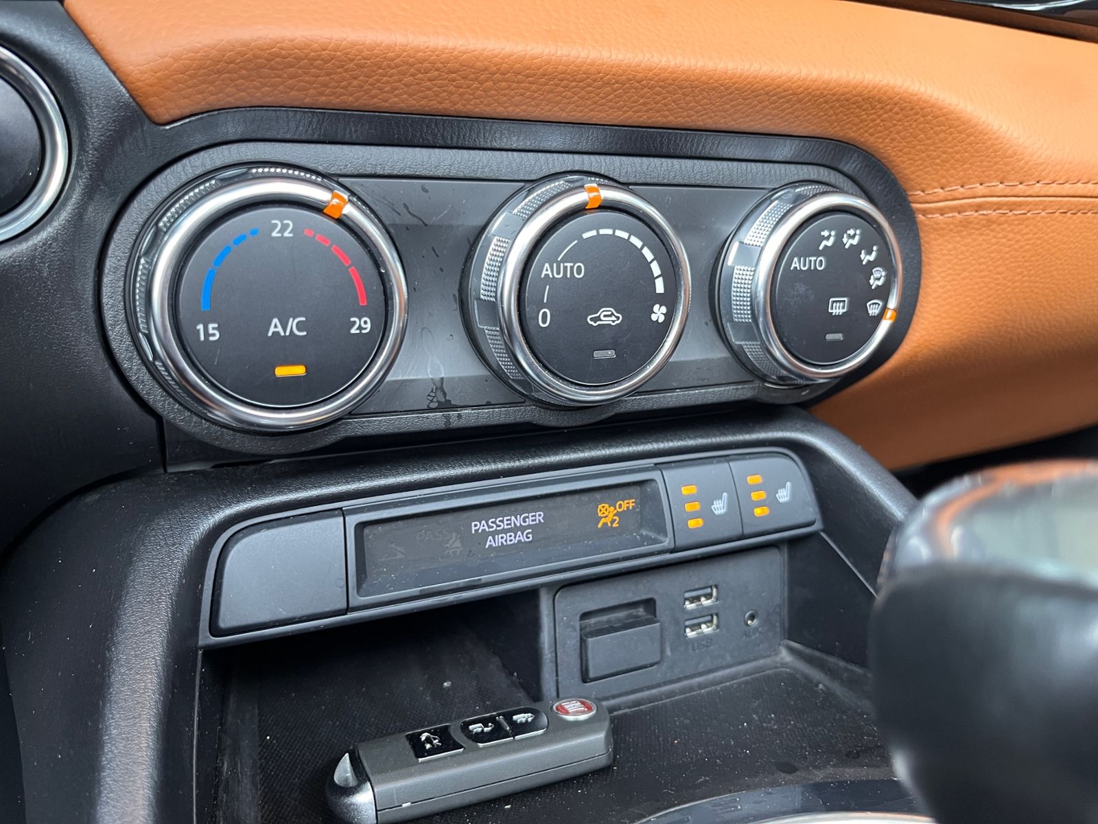 Fahrzeugabbildung Fiat 124 Spider Lusso KLIMA LED NAVI ALU