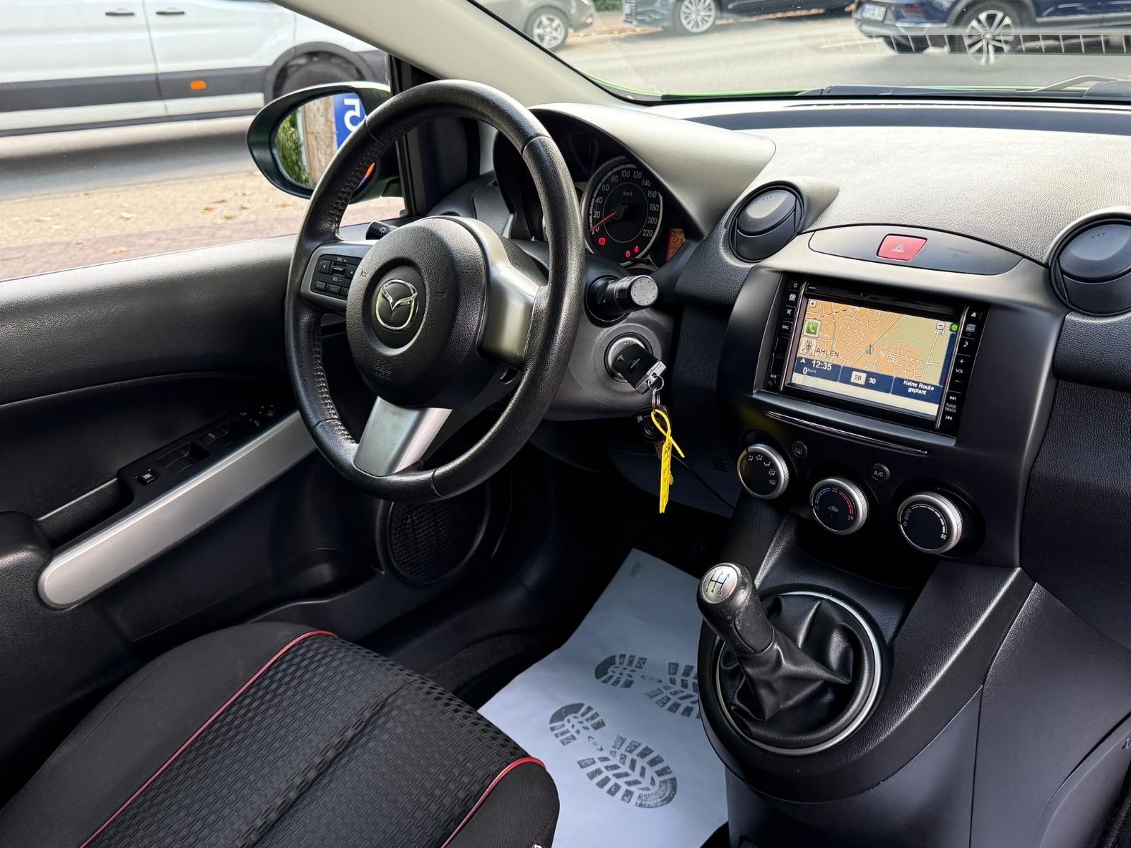Mazda 2 Lim. 1.3 Edition 40 Jahre*NAVI*PDC*SHZ*ALU*