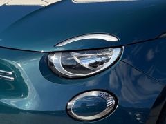 FIAT 500 e 3+1 Icon 42kWh Navi+SHZ+Winterp.+KeyLess+K