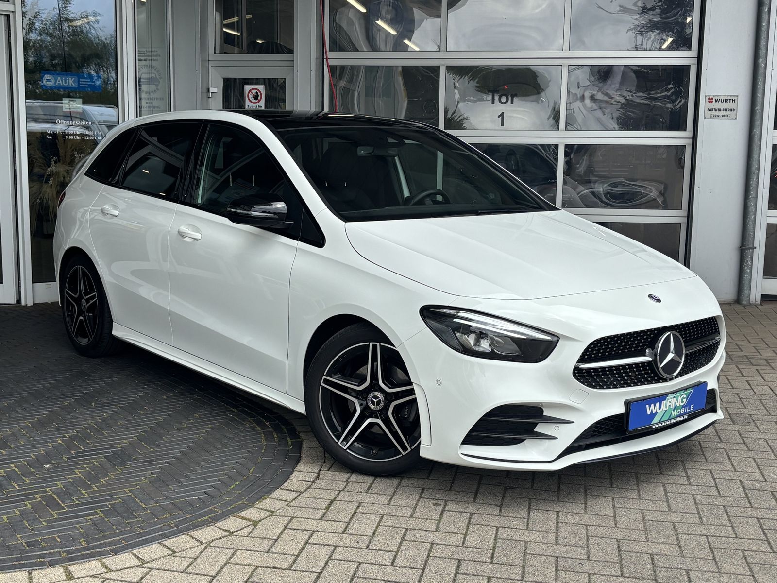 Mercedes-Benz B 200 AMG NAVI LEDER LED NIGHT PAKET SPURHALTE imagem 3