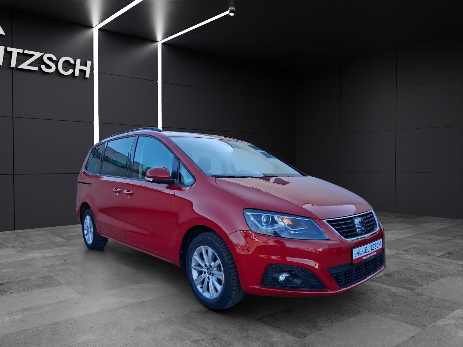 Fahrzeugabbildung SEAT Alhambra TSI Style DSG Bi-Xenon Navi PANO RFK GR