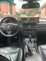 BMW  330i E90 mit LPG>TÜV 11/2027>Carplay>Neu Teile - BMW 330: 330i E90