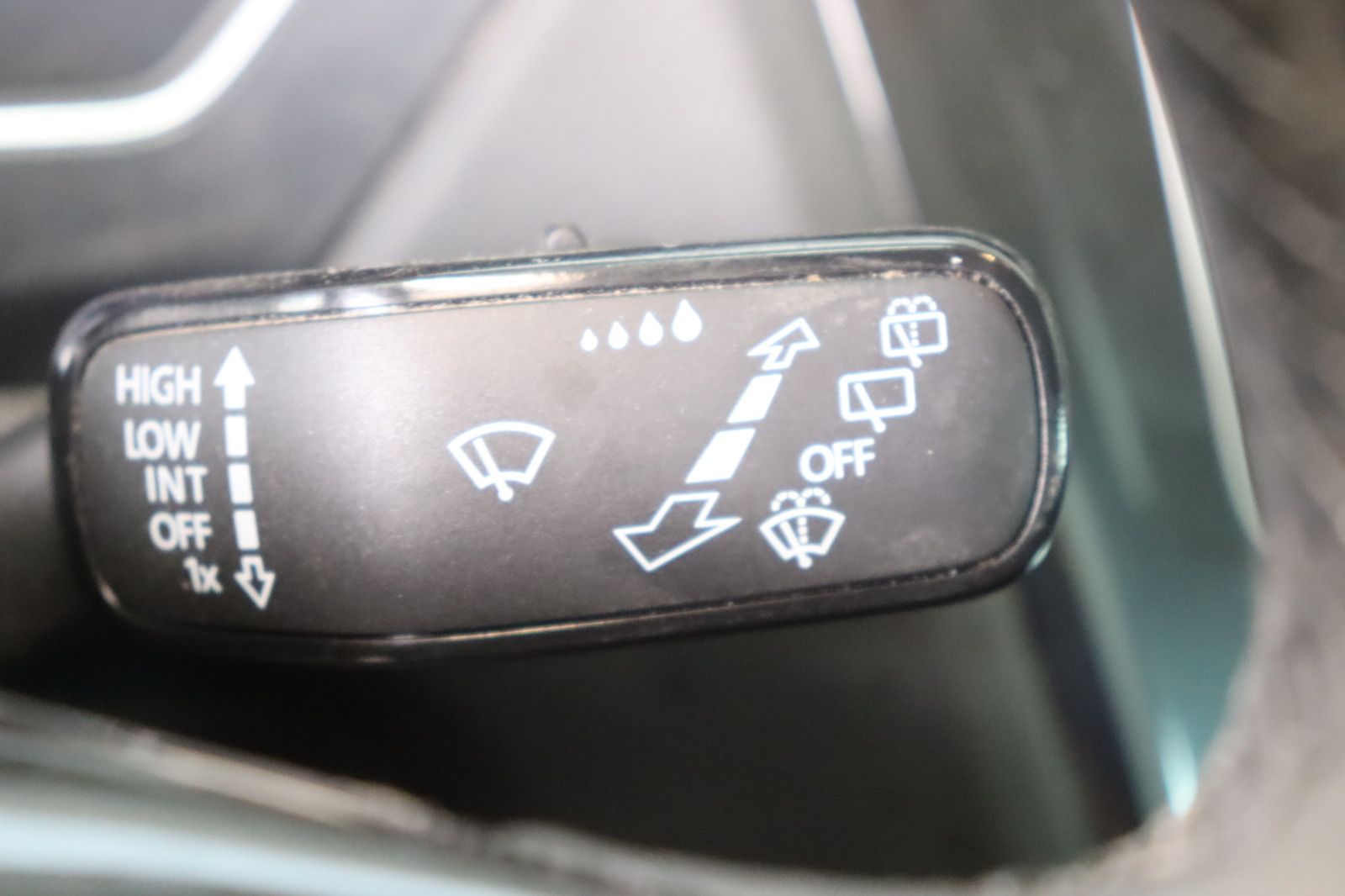 Fahrzeugabbildung Volkswagen Tiguan 4Motion 1. Hand  *Sitzhzg. * LED