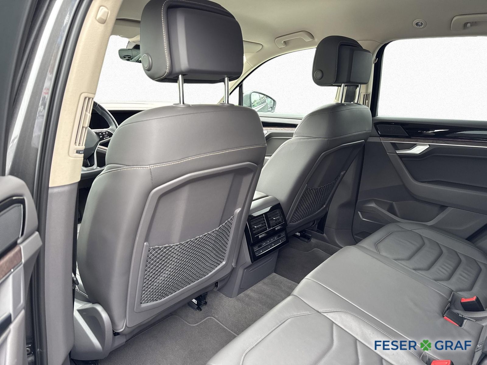 Volkswagen Touareg - Bild 13