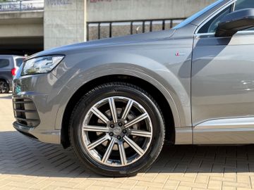 Audi Q7 - 11