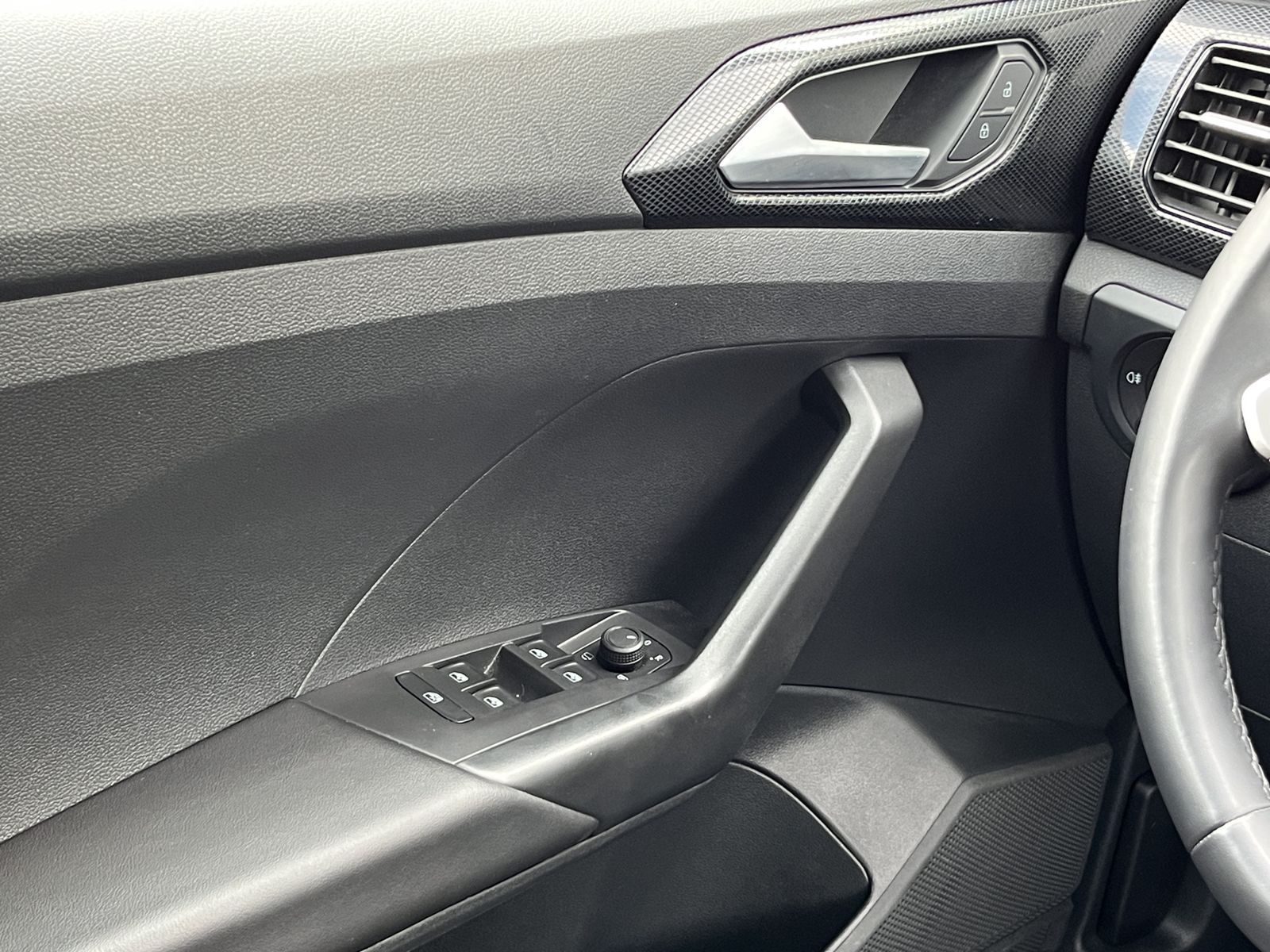 Fahrzeugabbildung Volkswagen T-Cross DSG*ViCo*SmartLink*PDC*ACC*IQ*u.v.m**