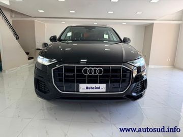 Audi Q8 - 2