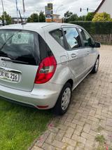 Mercedes-Benz A 160 BlueEFFICIENCY - - Mercedes-Benz A 160: Kleinbus