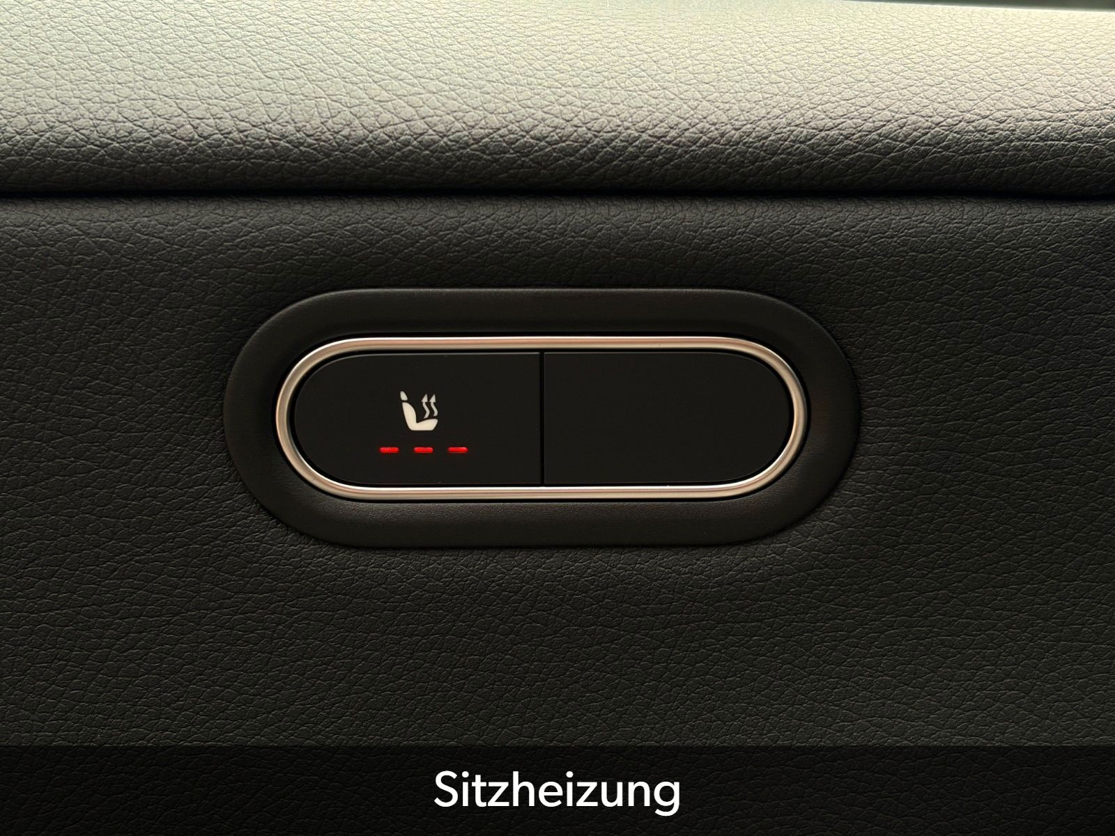 Fahrzeugabbildung Mercedes-Benz CLA 180 SB SHZ LKA TEMP MBUX Navi Wifi CarPlay