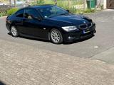 BMW Auto BMW E92 320D/Coupé - BMW 320 mit Diesel-Antrieb: Coupe