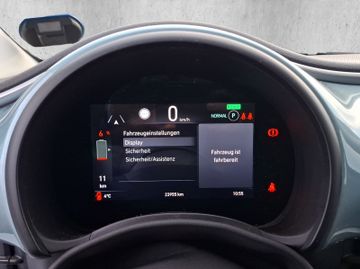 Fiat 500 e Icon KeyLess+Navi+LM+PDC+SoundSys+SpurH