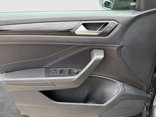 T-Roc R-LINE 1.0 TSI 6 GANG REAR VIEW NAVI SHZ A