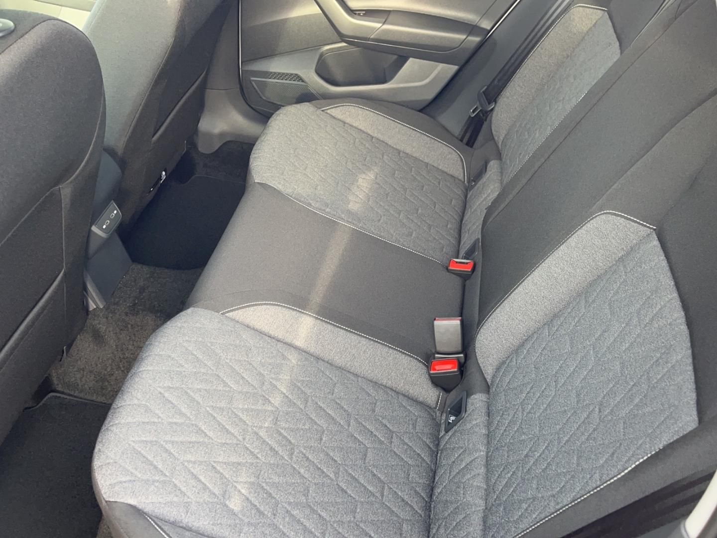 Fahrzeugabbildung Volkswagen Polo MOVE MOVE 1.0l TSI,Navi,Climatronic,LED,Tel