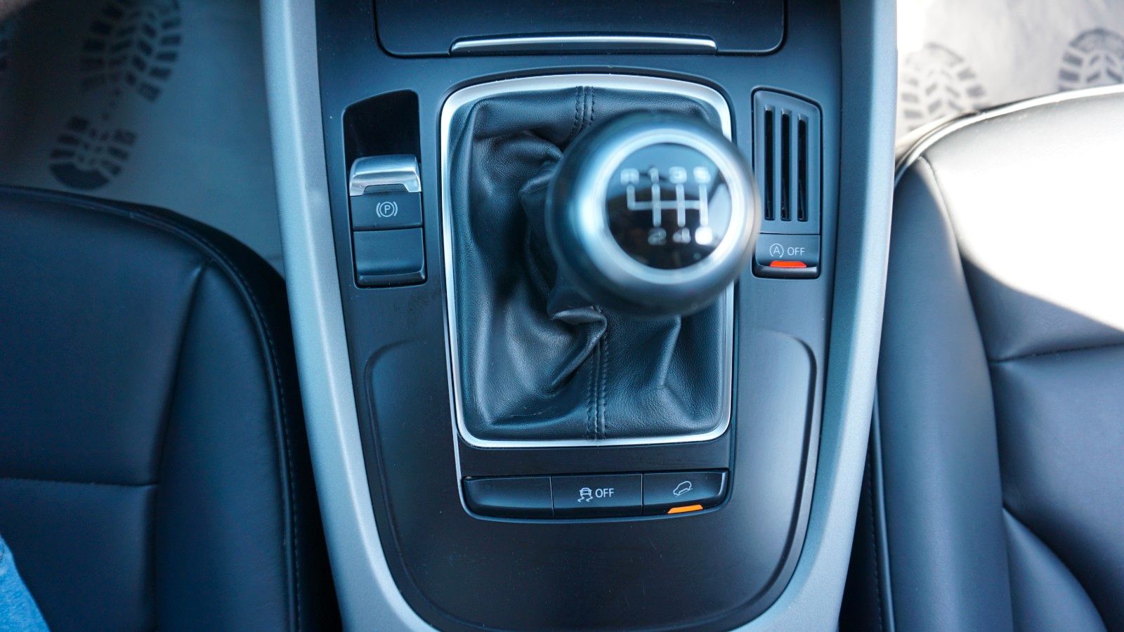 Fahrzeugabbildung Audi Q5 2.0 TFSI  quattro, Leder, SHZ, 8 fach bereift