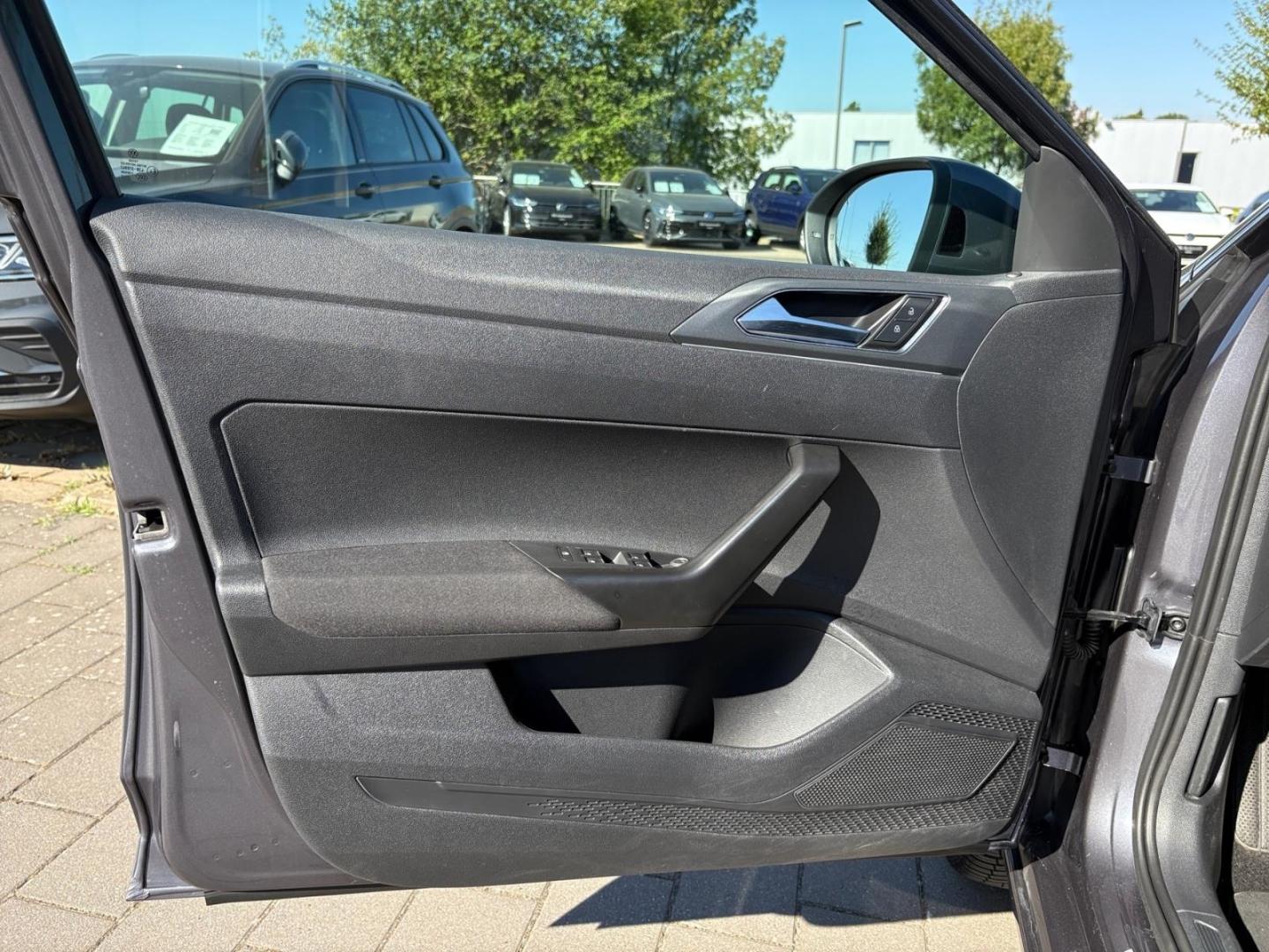 Volkswagen Taigo R-Line 1.0 TSI DSG Rückfahrkamera ACC Keyl, миниатюра 14